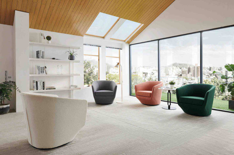 Lounge Chairs · 018