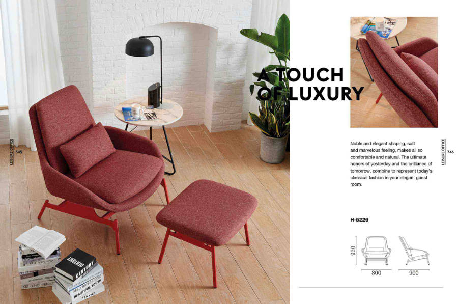 Lounge Chairs · 024