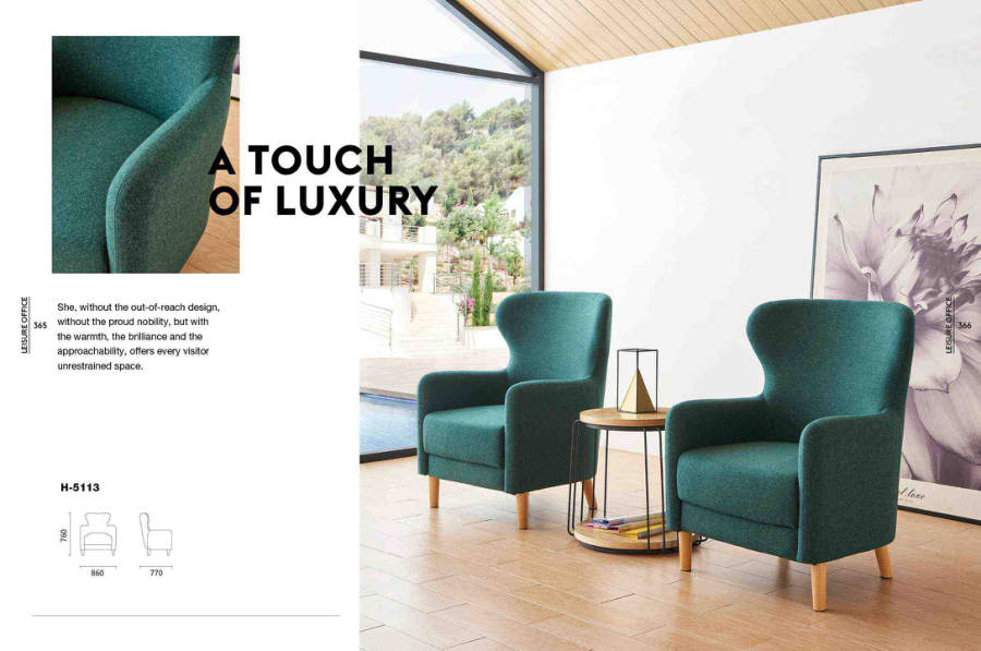 Lounge Chairs · 034