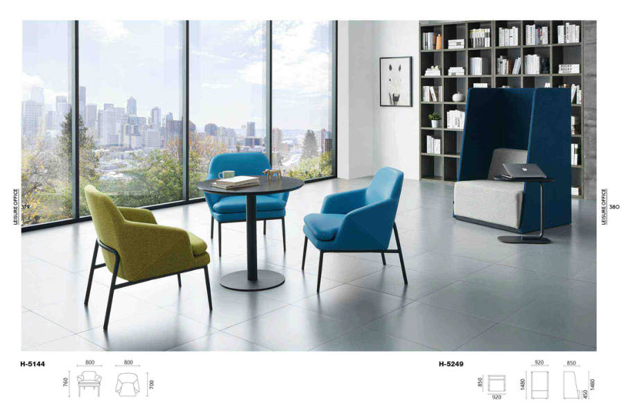 Lounge Chairs · 041