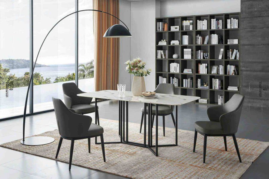 Lounge Chairs · 081