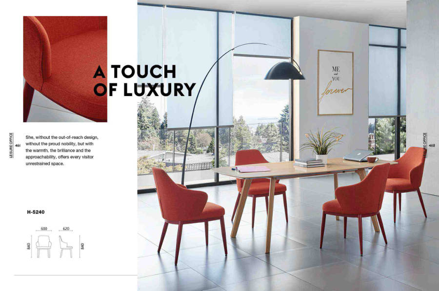 Lounge Chairs · 082