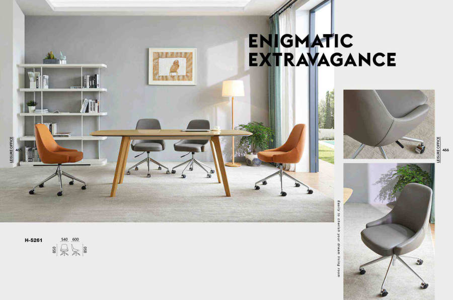 Lounge Chairs · 084