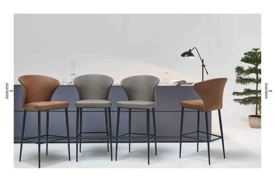 Lounge Chairs · 089