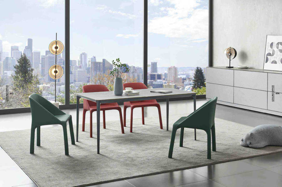 Lounge Chairs · 098